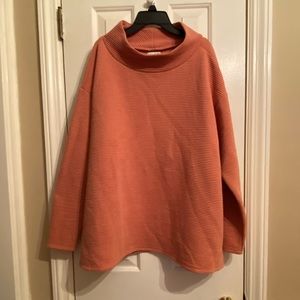 Long-sleeve ribbed shirt